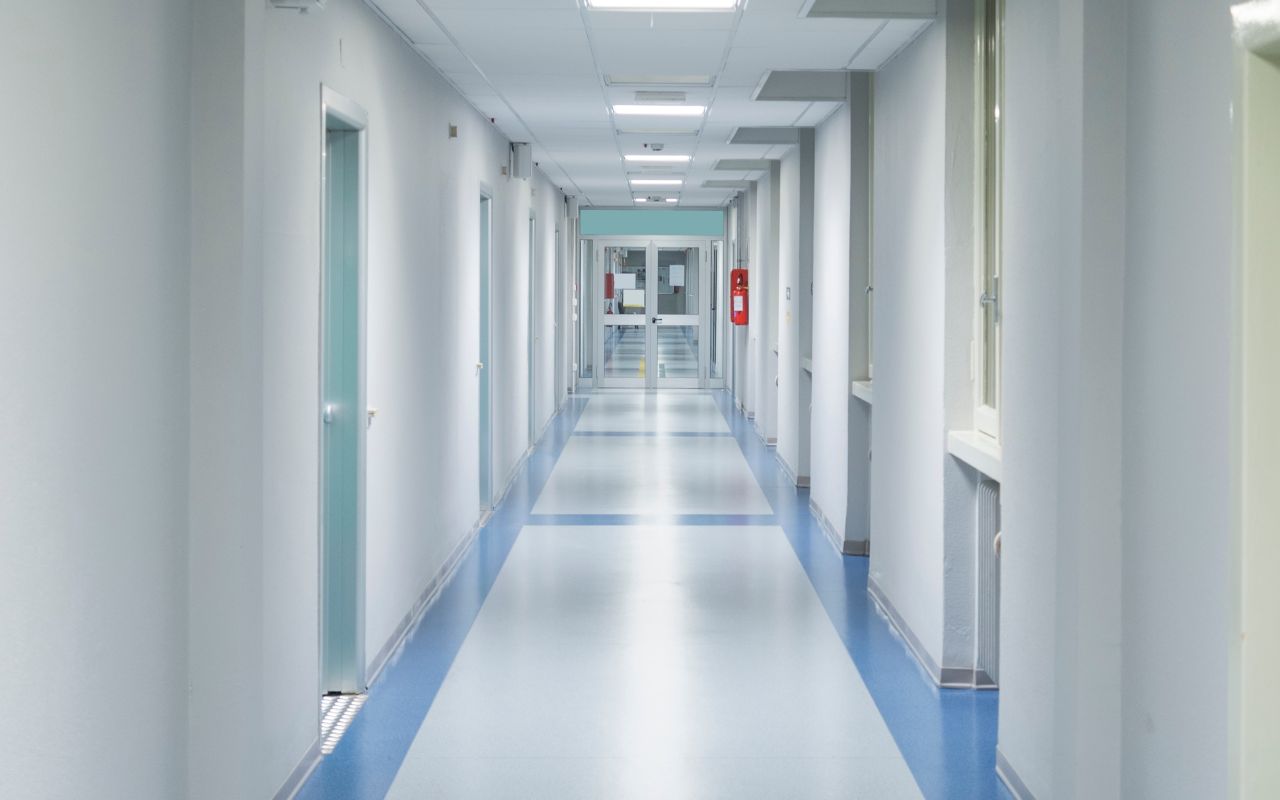 Cytotoxic Biosafety Cabinet 6 Hospital Pharmacies & Oncology Centers